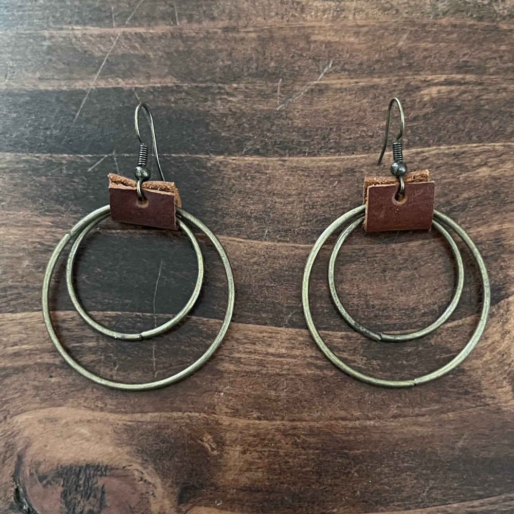 Double hoop earrings